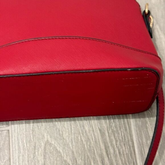 Elegant Red Women's Bag - Picture 3 of 4